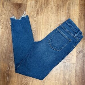 Good American Good Legs Cigarette Ankle Jeans in Blue Denim with Raw Hem size 6
